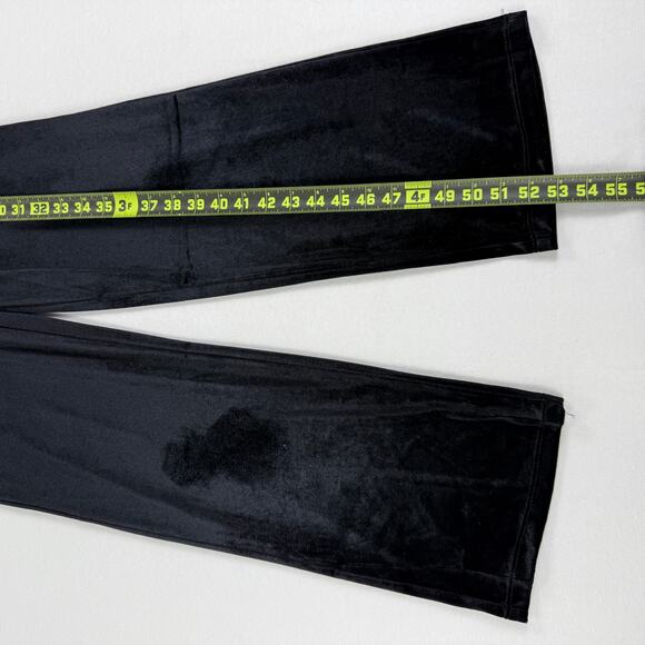 Mod Cloth Women's Shine With Me Velvet Jumpsuit XS Black Flutter Sleeve - Picture 16 of 16